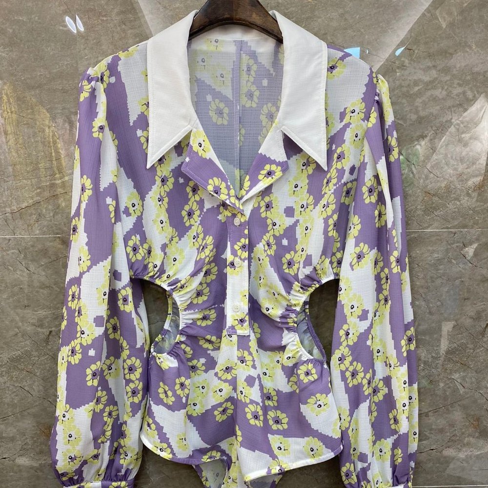 Flower hollowed-out blouse lady